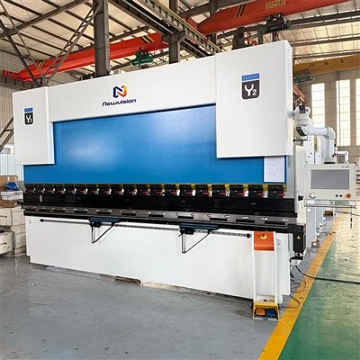 Hydraulická CNC ohýbačka